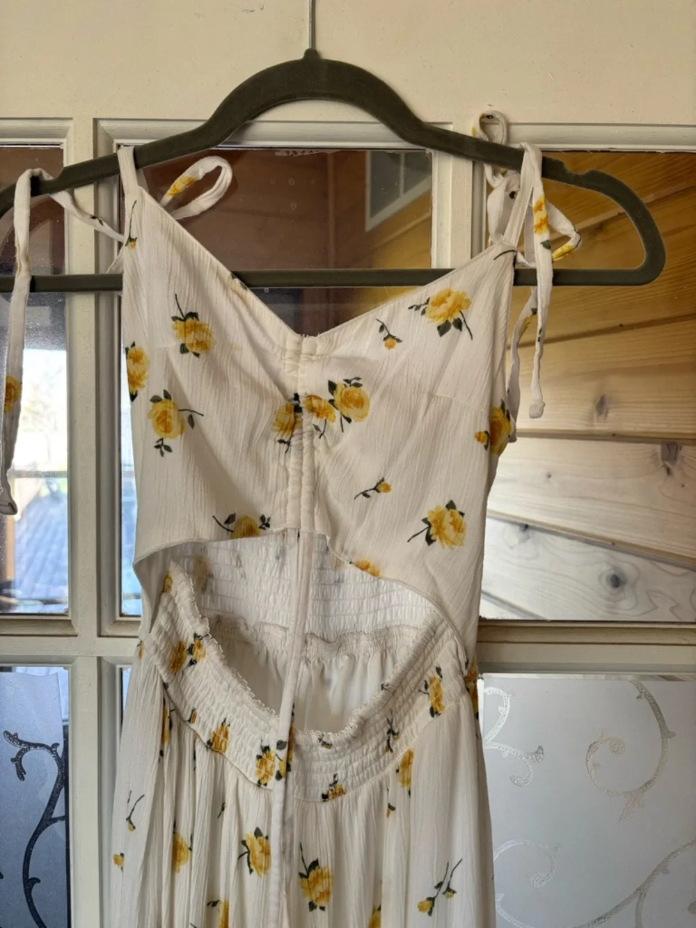 Hollister White Maxi Dress with Yellow Floral Print - Picture 2 of 4